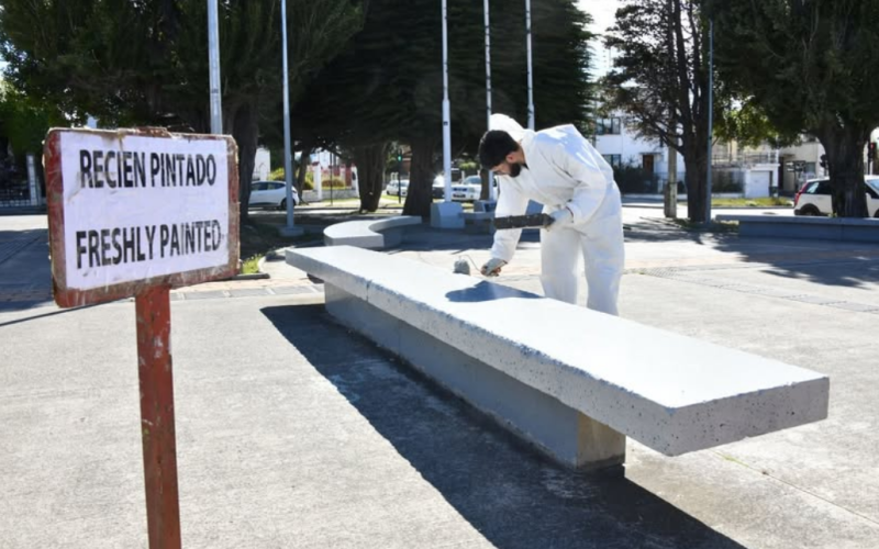 Municipio destinará $30 millones en 2026 para recuperar mobiliario urbano rayado